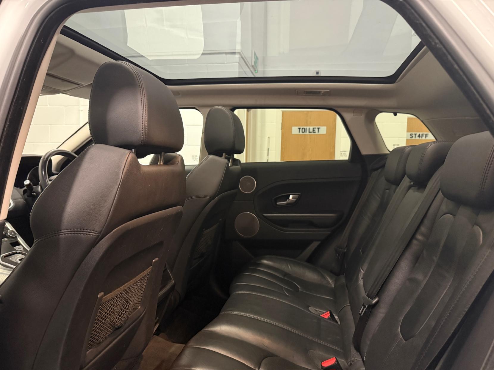 Land Rover Range Rover Evoque 2.2 SD4 Pure Tech SUV 5dr Diesel Auto 4WD Euro 5 (s/s) (190 ps)