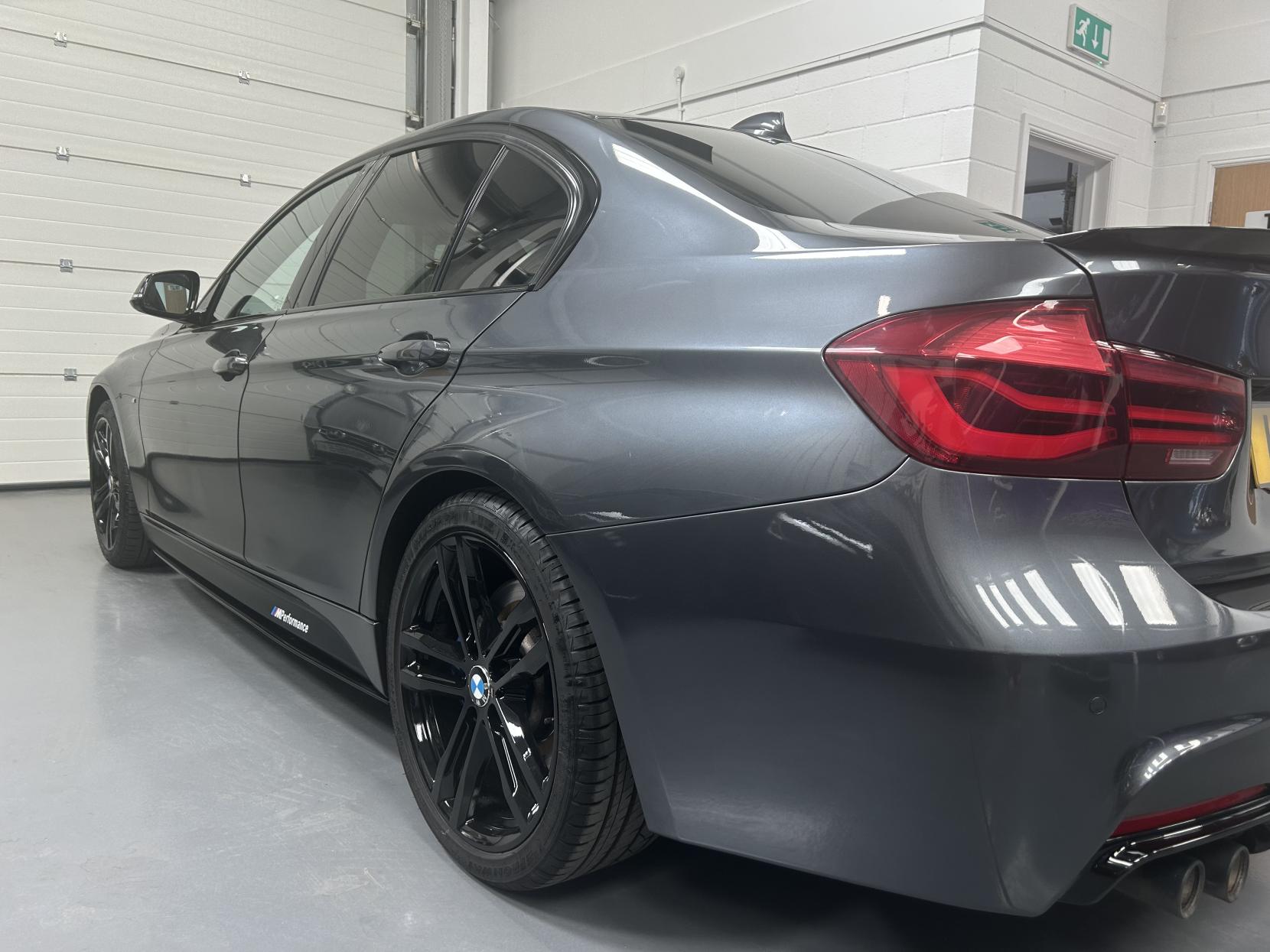 BMW 3 Series 2.0 320d M Sport Shadow Edition Saloon 4dr Diesel Auto Euro 6 (s/s) (190 ps)