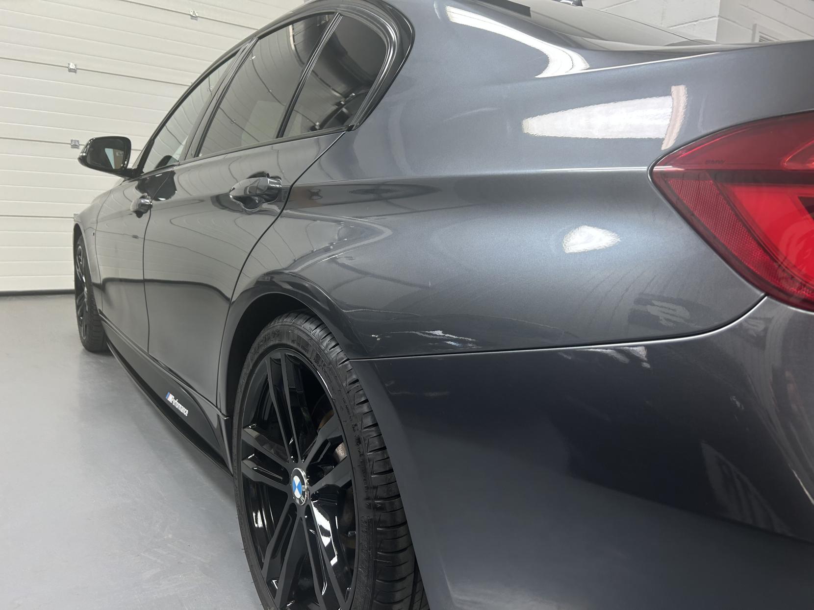 BMW 3 Series 2.0 320d M Sport Shadow Edition Saloon 4dr Diesel Auto Euro 6 (s/s) (190 ps)