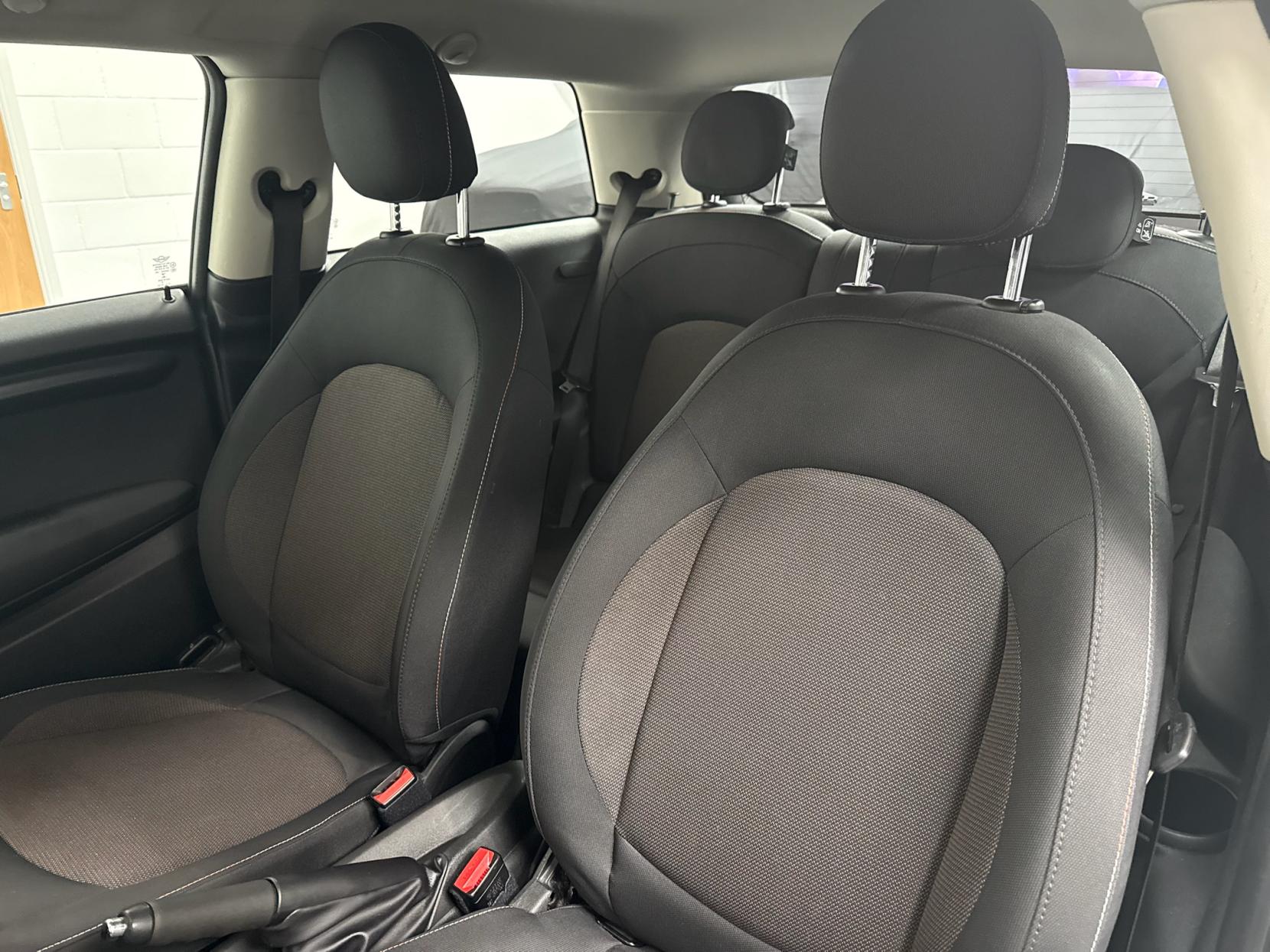 MINI Hatch 1.5 Cooper Hatchback 3dr Petrol Manual Euro 6 (s/s) (136 ps)