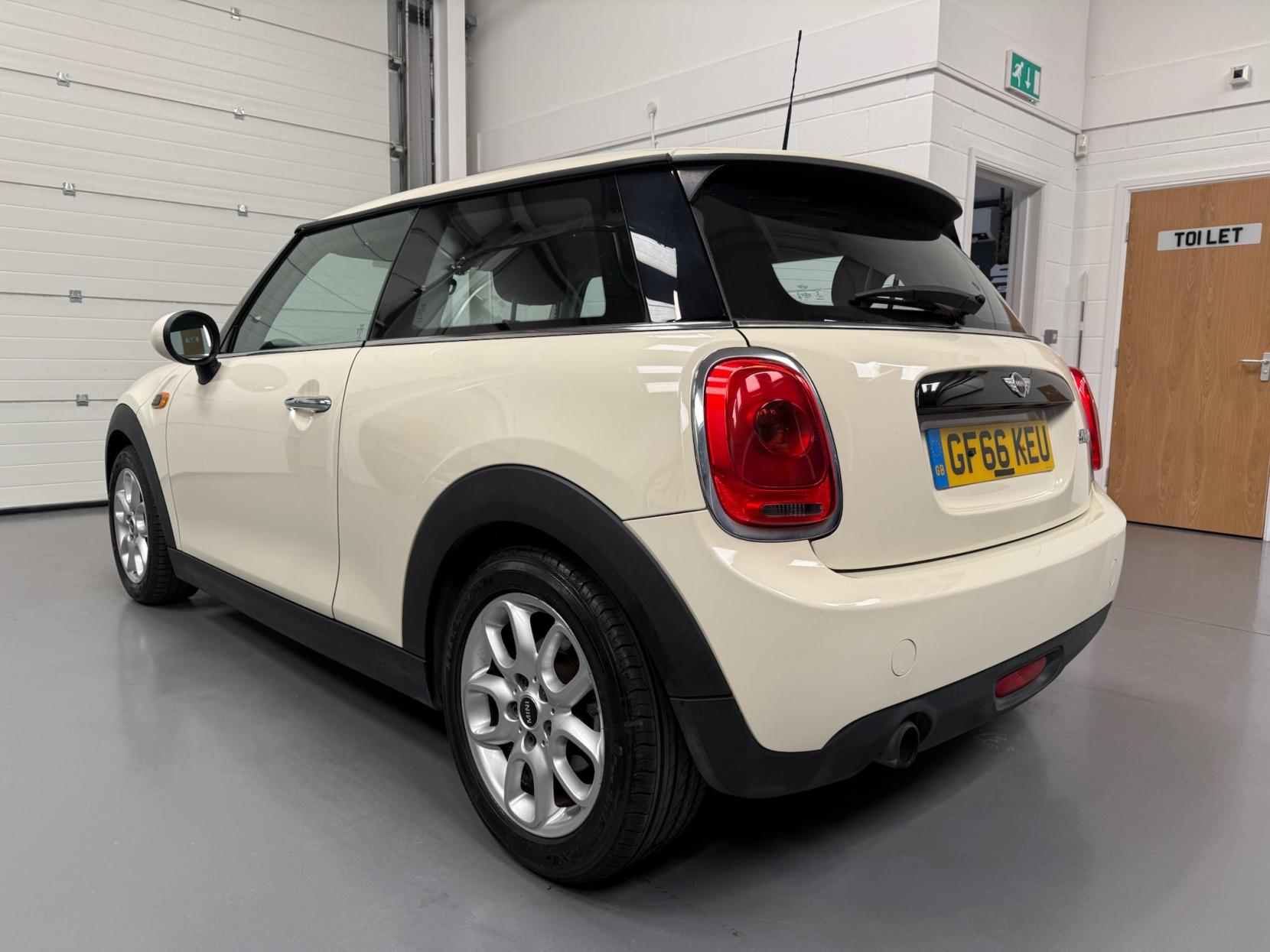 MINI Hatch 1.5 Cooper Hatchback 3dr Petrol Manual Euro 6 (s/s) (136 ps)