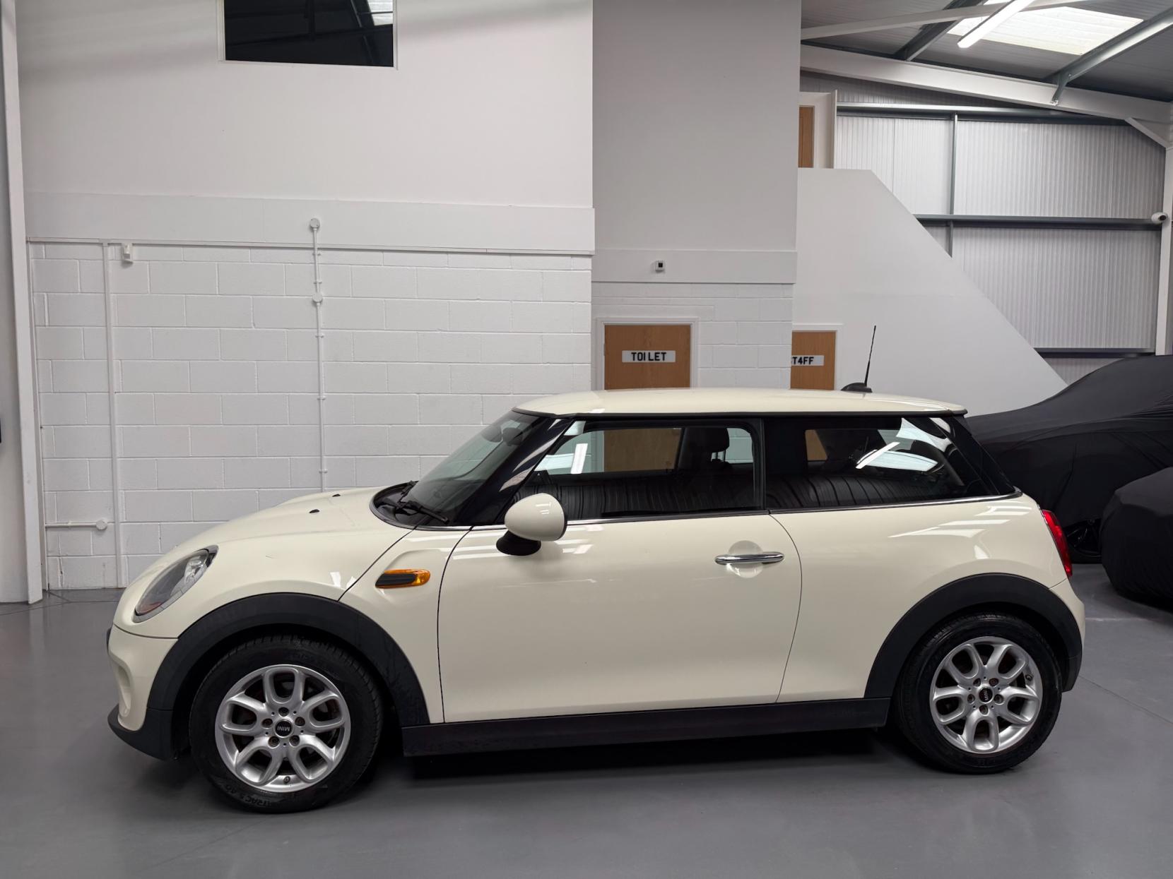 MINI Hatch 1.5 Cooper Hatchback 3dr Petrol Manual Euro 6 (s/s) (136 ps)