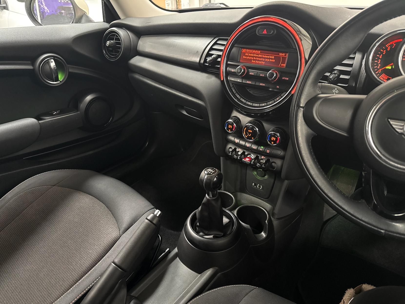 MINI Hatch 1.5 Cooper Hatchback 3dr Petrol Manual Euro 6 (s/s) (136 ps)