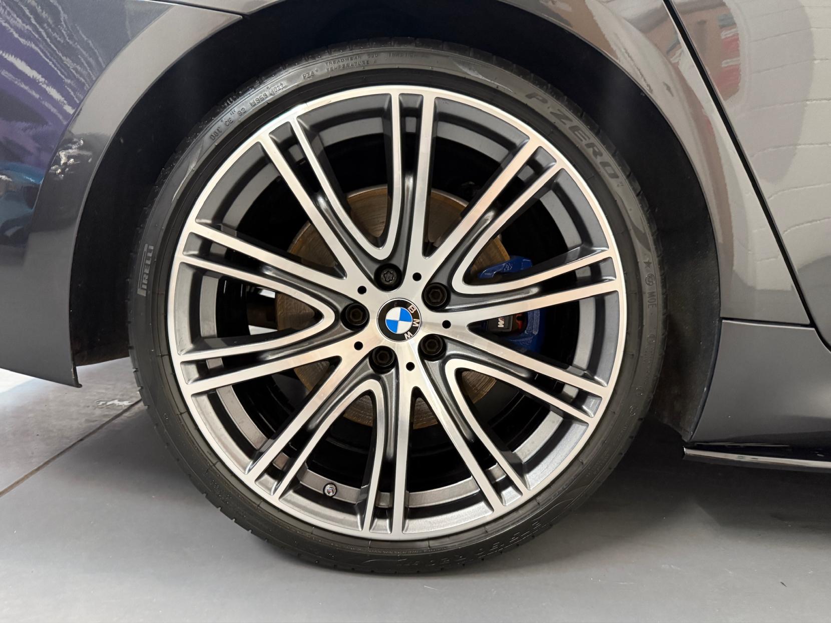 BMW 5 Series 3.0 530d M Sport Saloon 4dr Diesel Auto xDrive Euro 6 (s/s) (265 ps)