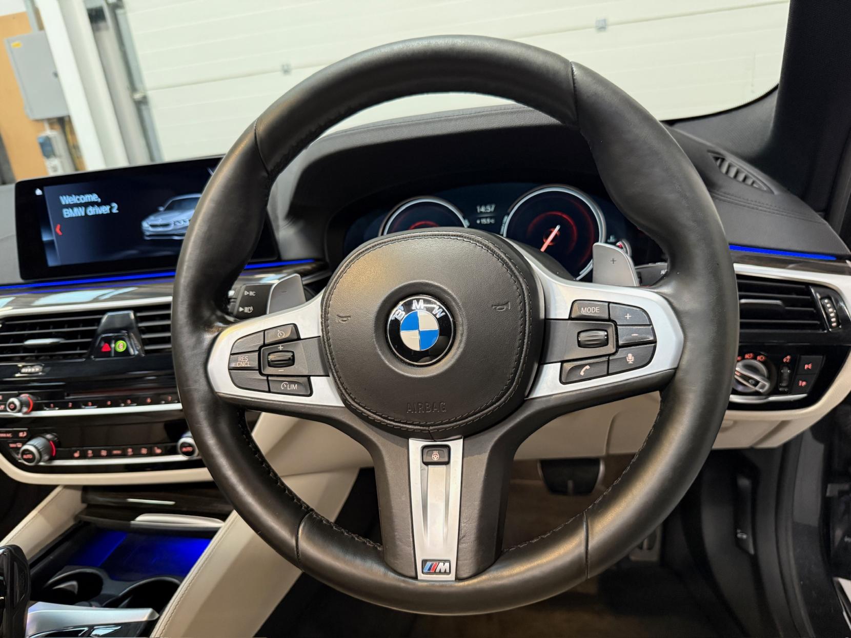 BMW 5 Series 3.0 530d M Sport Saloon 4dr Diesel Auto xDrive Euro 6 (s/s) (265 ps)