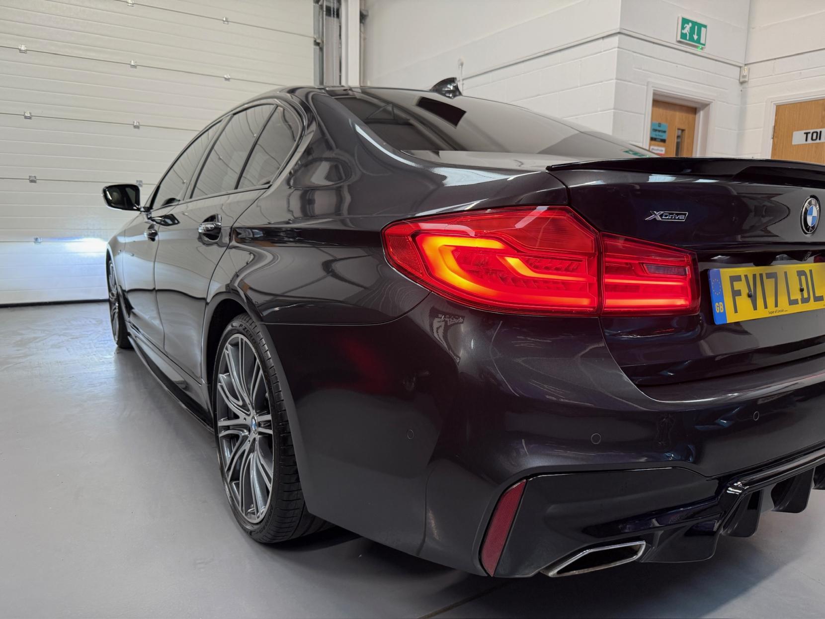 BMW 5 Series 3.0 530d M Sport Saloon 4dr Diesel Auto xDrive Euro 6 (s/s) (265 ps)