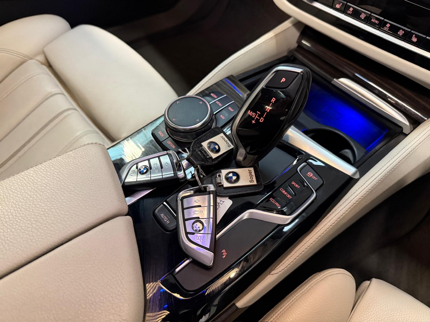 BMW 5 Series 3.0 530d M Sport Saloon 4dr Diesel Auto xDrive Euro 6 (s/s) (265 ps)