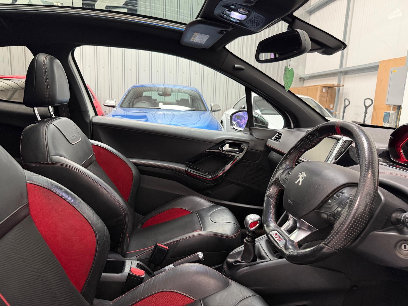 Peugeot 208 1.6 THP GTi Prestige Hatchback 3dr Petrol Manual Euro 6 (s/s) (208 ps)
