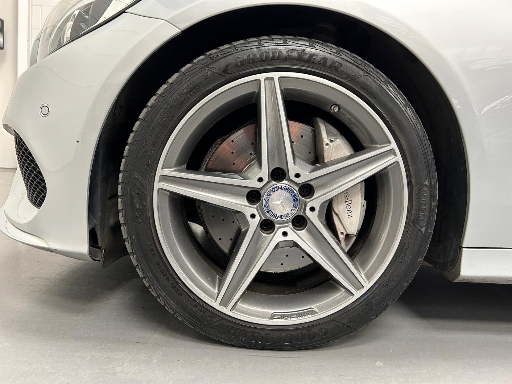 Mercedes-Benz C Class 2.1 C250d AMG Line Saloon 4dr Diesel 7G-Tronic+ Euro 6 (s/s) (204 ps)