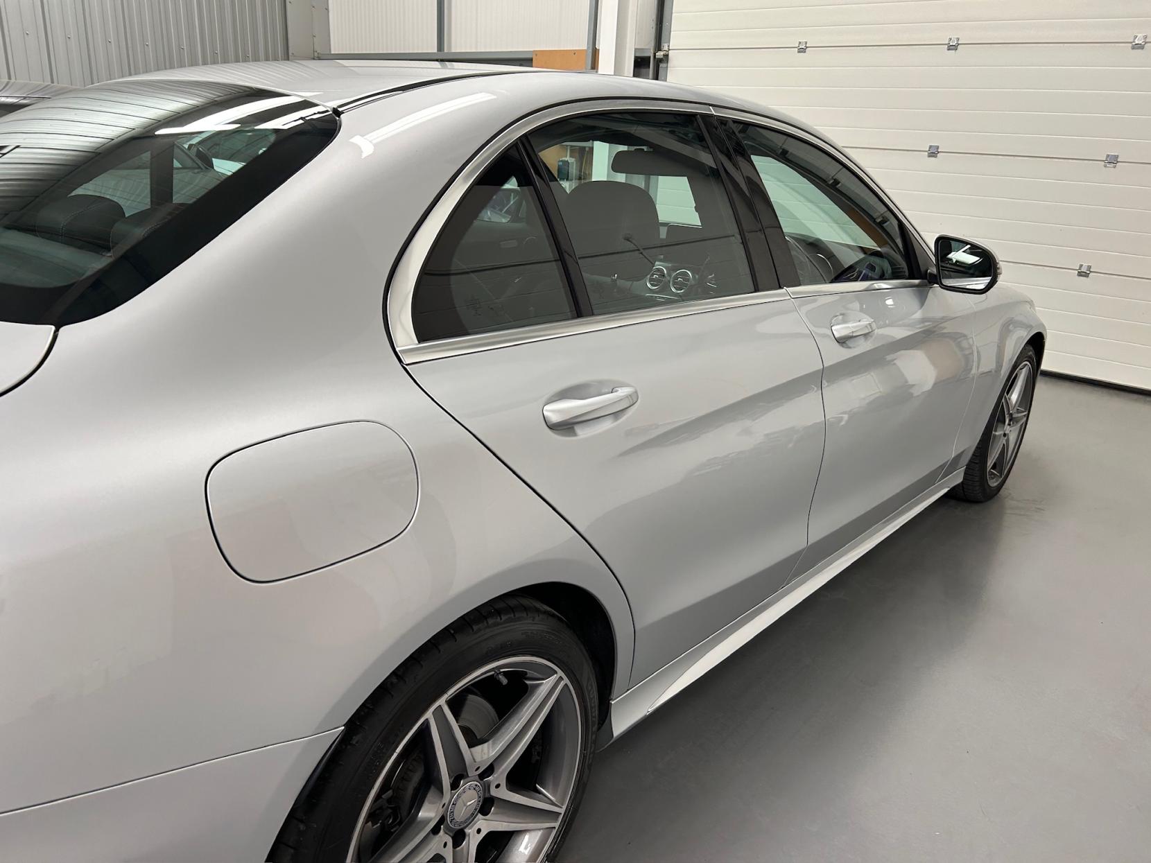 Mercedes-Benz C Class 2.1 C250d AMG Line Saloon 4dr Diesel 7G-Tronic+ Euro 6 (s/s) (204 ps)