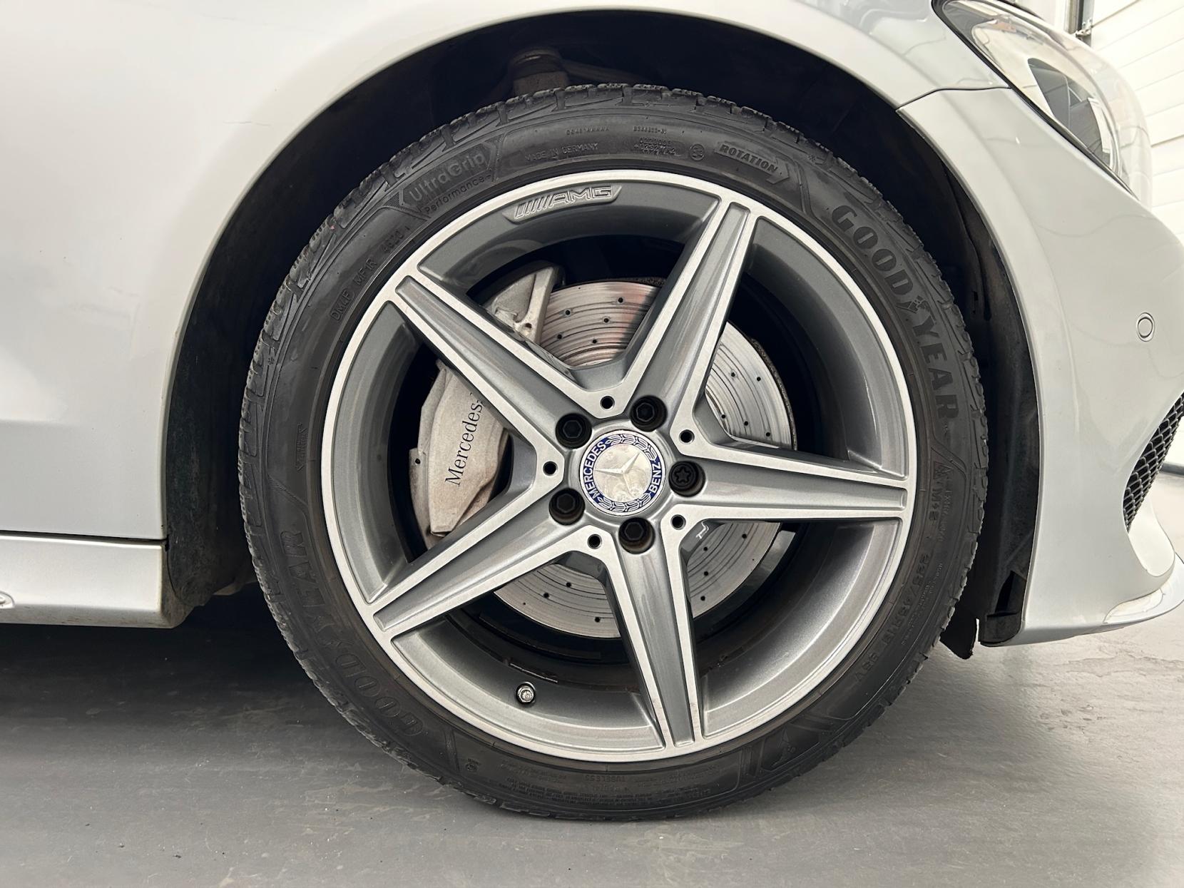Mercedes-Benz C Class 2.1 C250d AMG Line Saloon 4dr Diesel 7G-Tronic+ Euro 6 (s/s) (204 ps)