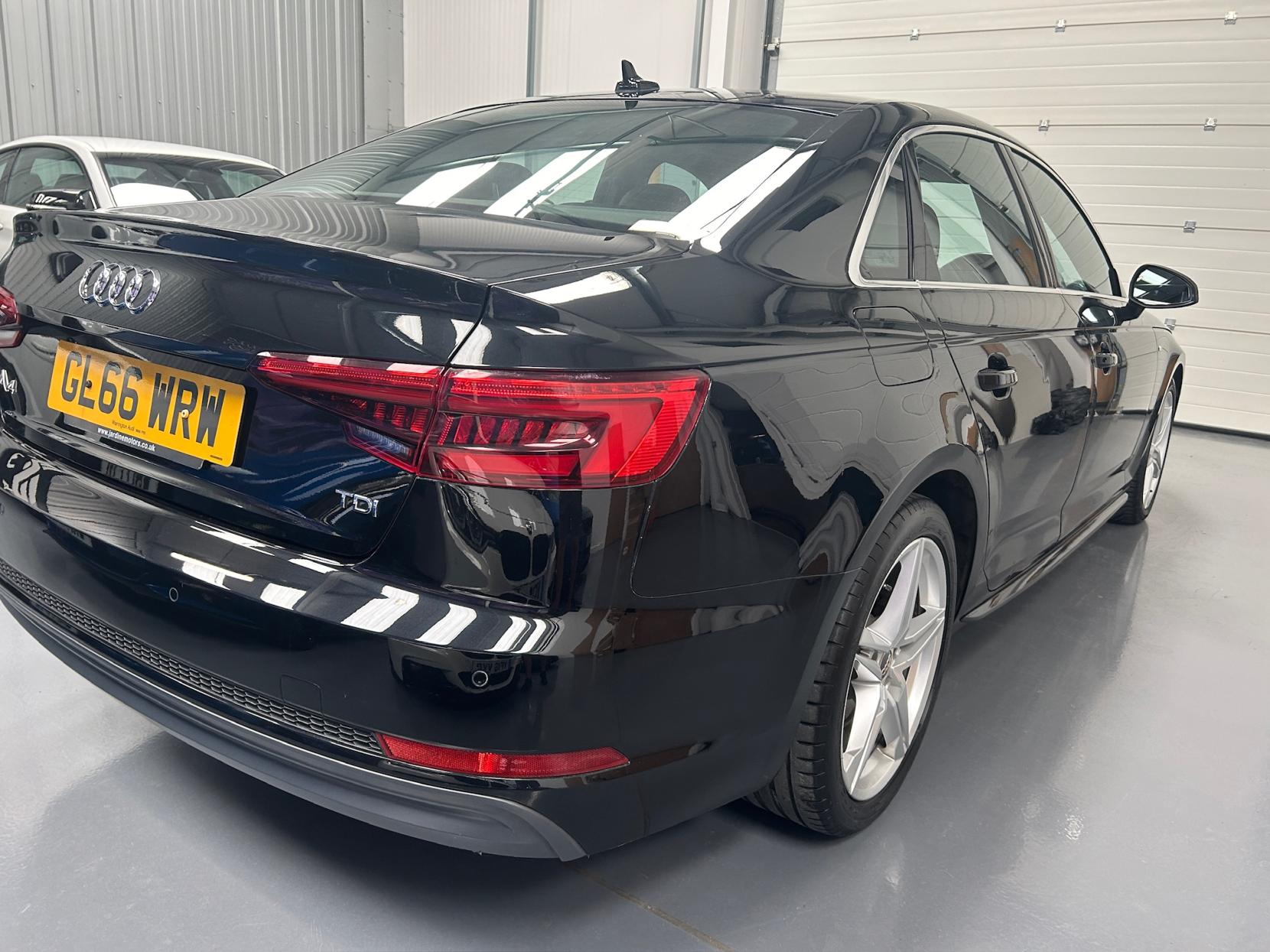 Audi A4 2.0 TDI S line Saloon 4dr Diesel S Tronic Euro 6 (s/s) (150 ps)