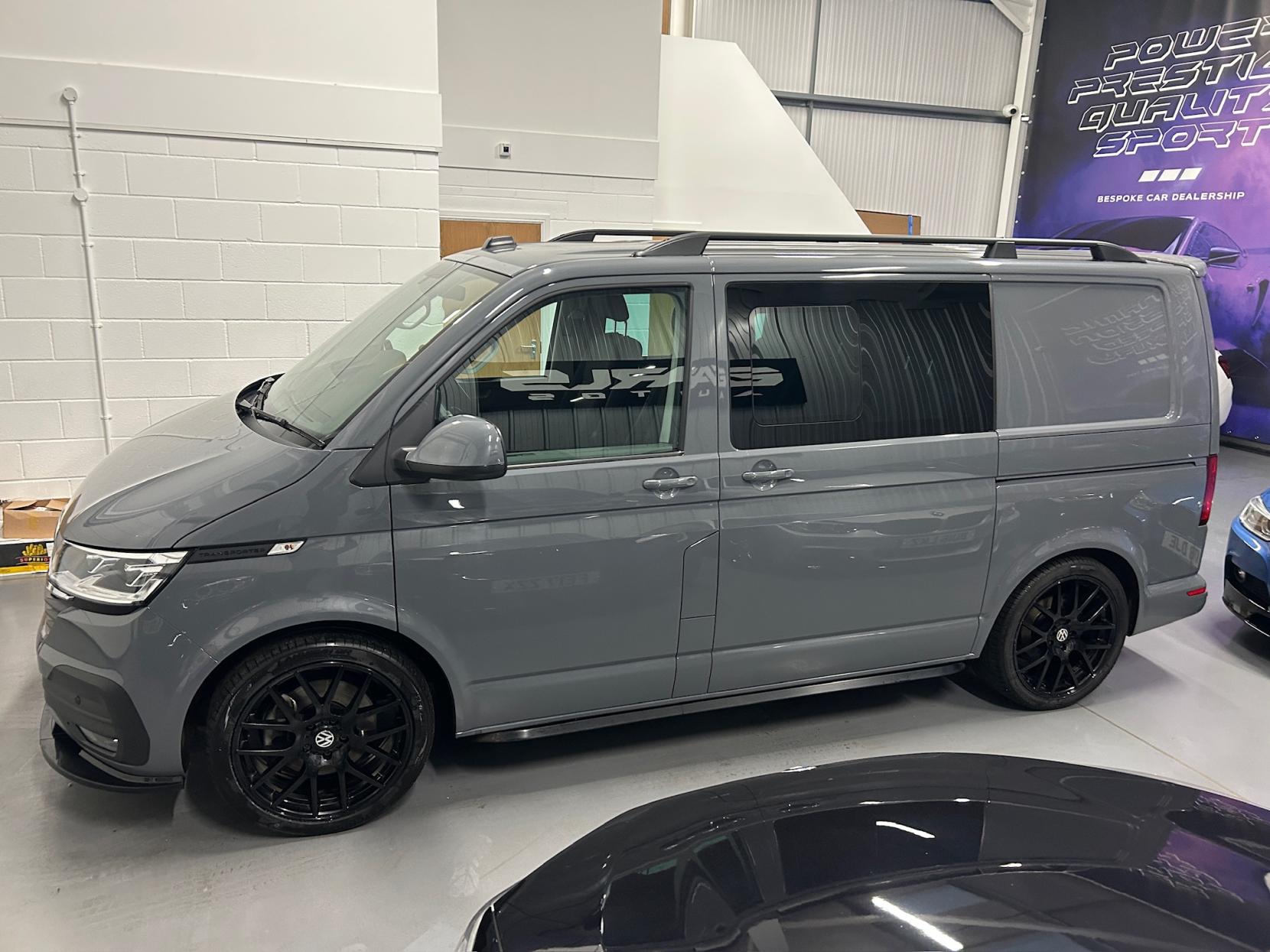 Volkswagen Transporter 2.0 BiTDI T32 Highline Crew Van Double Cab 5dr Diesel DSG 4Motion SWB Euro 6 (s/s) (204 ps)