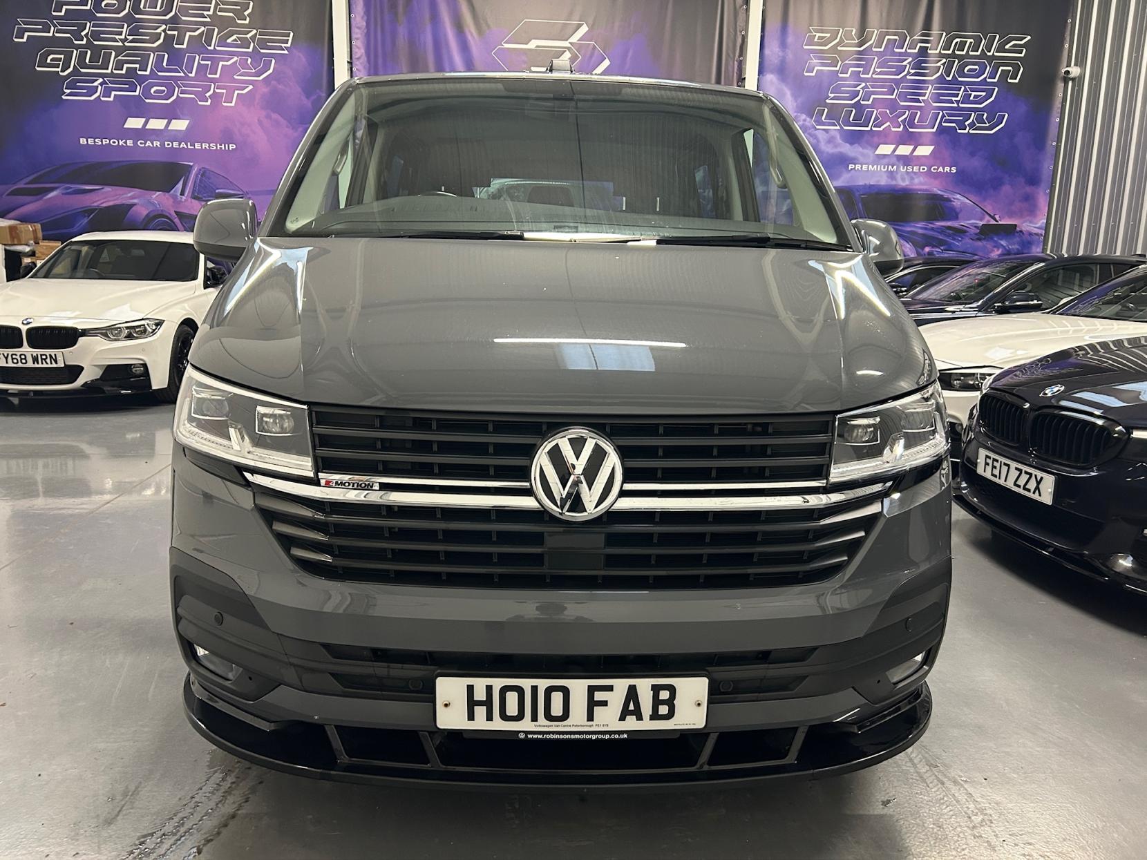 Volkswagen Transporter 2.0 BiTDI T32 Highline Crew Van Double Cab 5dr Diesel DSG 4Motion SWB Euro 6 (s/s) (204 ps)