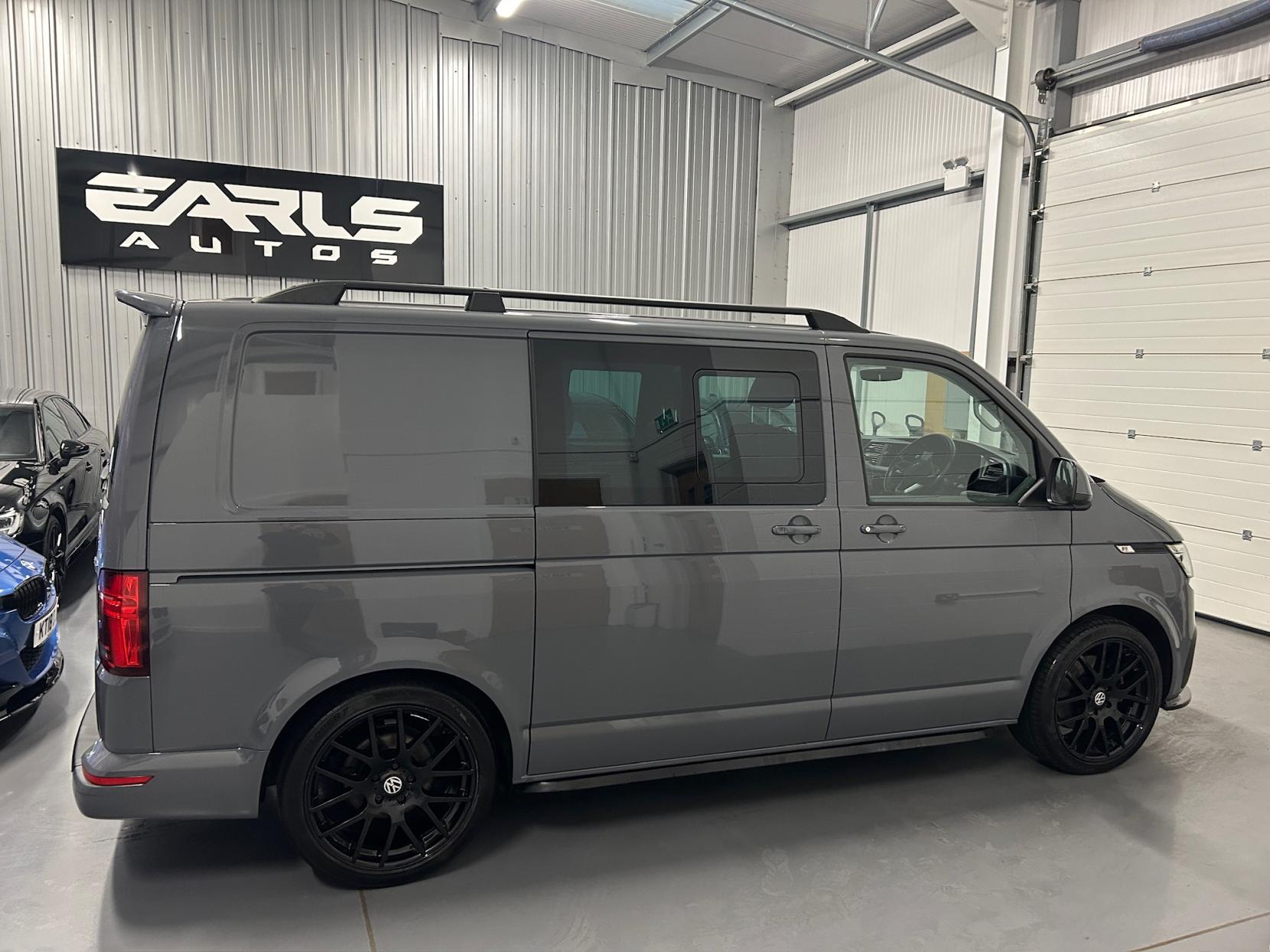 Volkswagen Transporter 2.0 BiTDI T32 Highline Crew Van Double Cab 5dr Diesel DSG 4Motion SWB Euro 6 (s/s) (204 ps)