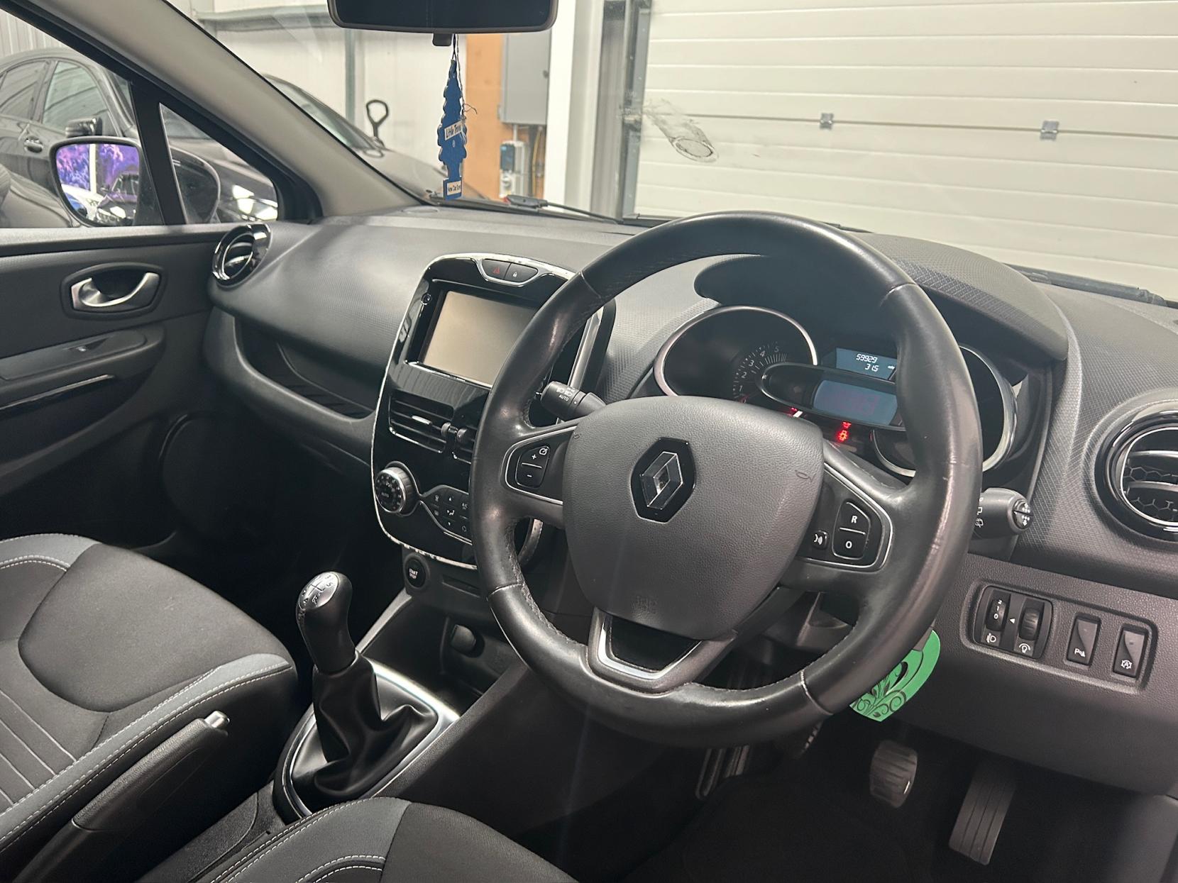 Renault Clio 0.9 TCe Dynamique S Nav Hatchback 5dr Petrol Manual Euro 6 (s/s) (90 ps)