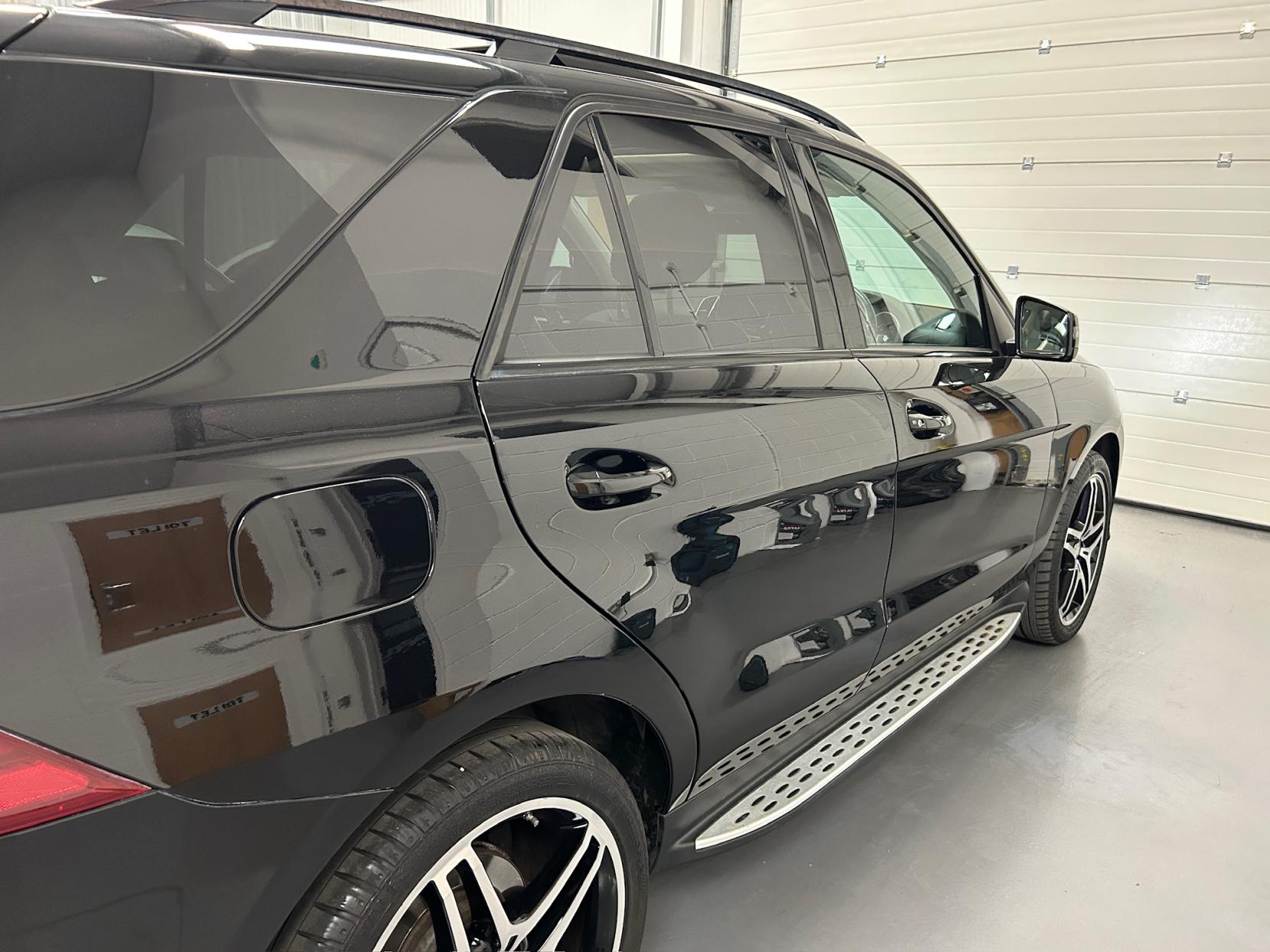 Mercedes-Benz GLE 3.0 GLE350d V6 AMG Line (Premium) SUV 5dr Diesel G-Tronic 4MATIC Euro 6 (s/s) (258 ps)