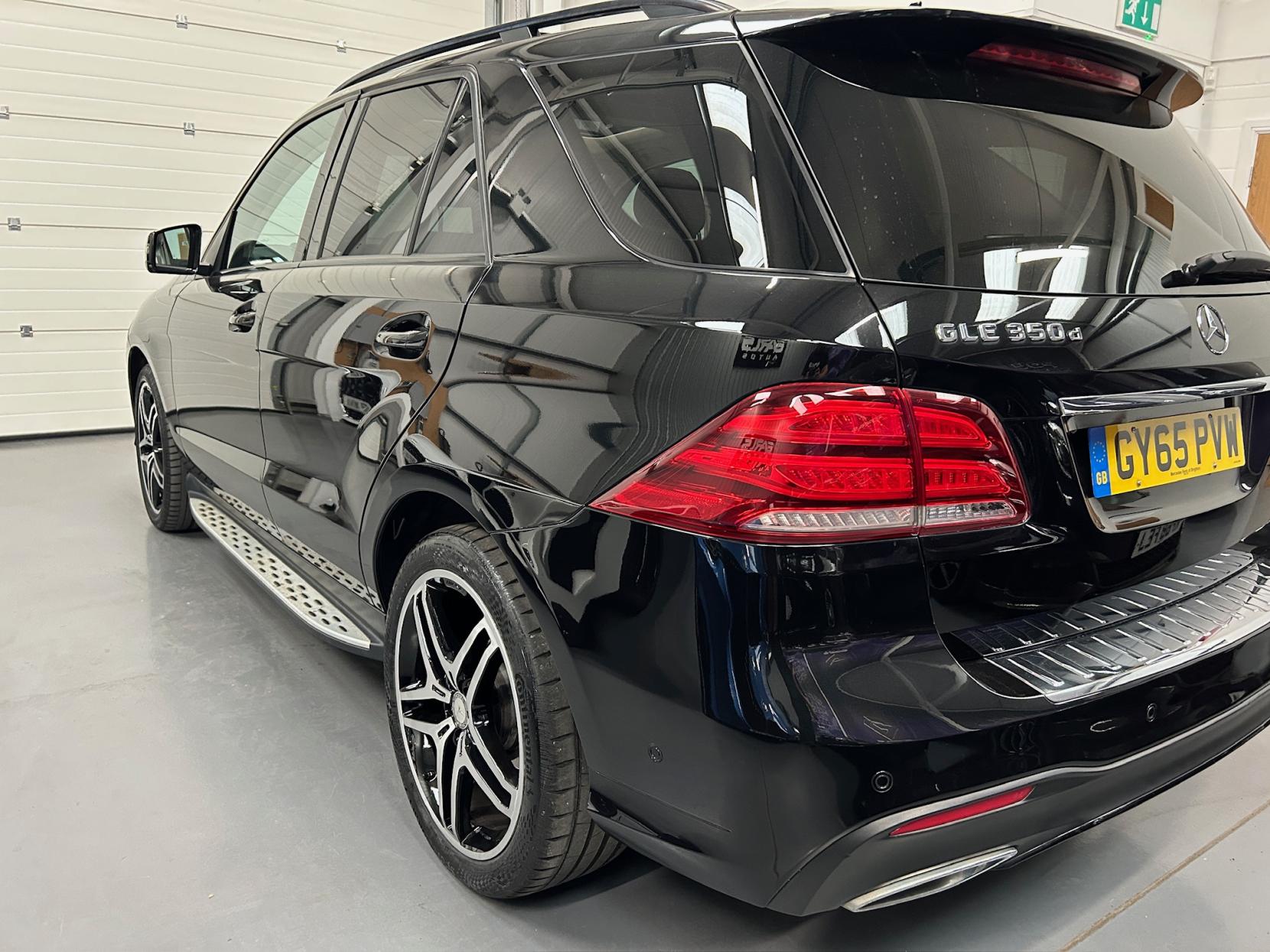 Mercedes-Benz GLE 3.0 GLE350d V6 AMG Line (Premium) SUV 5dr Diesel G-Tronic 4MATIC Euro 6 (s/s) (258 ps)