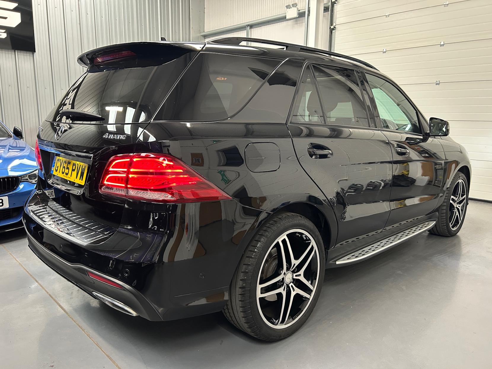 Mercedes-Benz GLE 3.0 GLE350d V6 AMG Line (Premium) SUV 5dr Diesel G-Tronic 4MATIC Euro 6 (s/s) (258 ps)