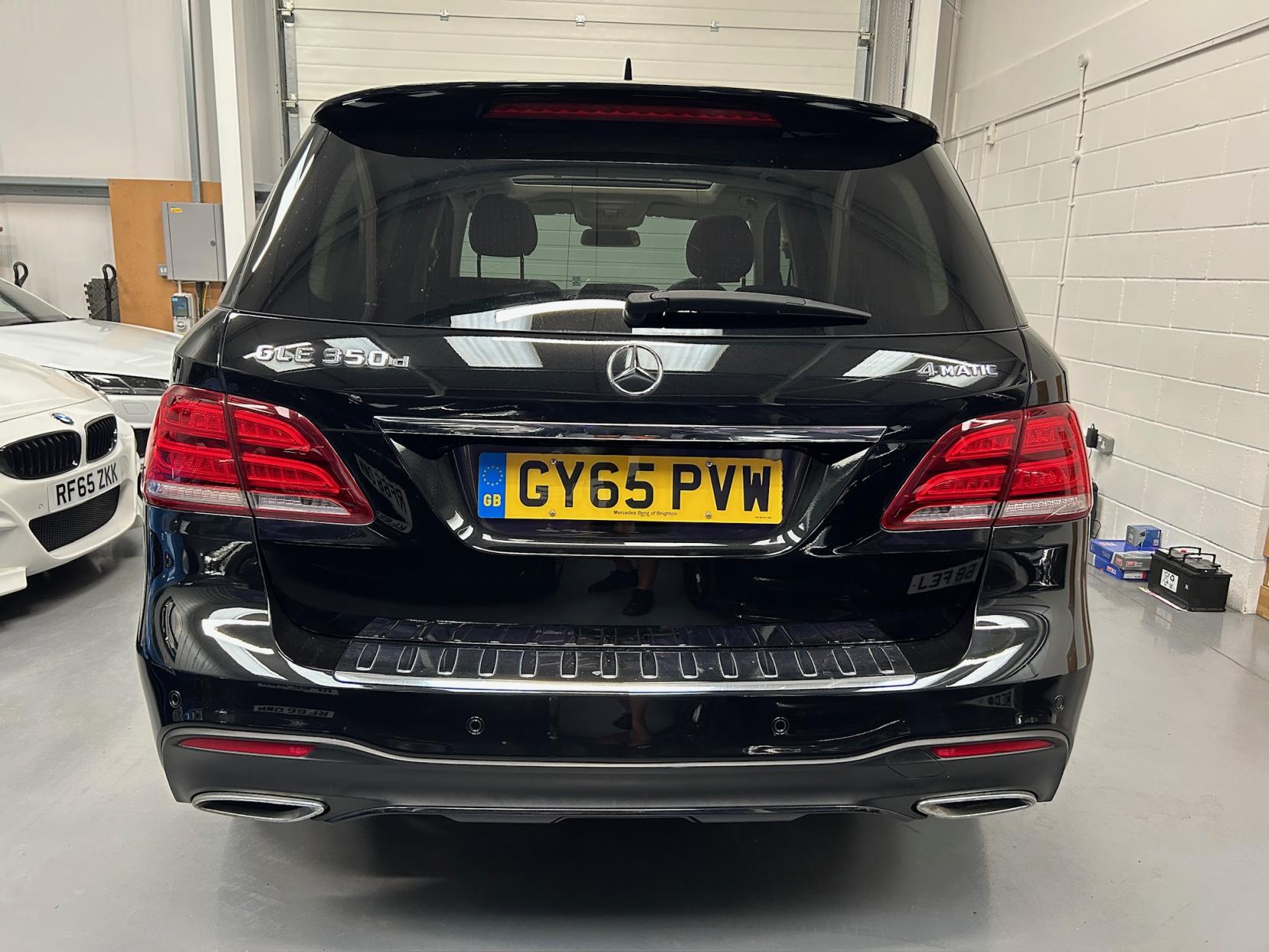 Mercedes-Benz GLE 3.0 GLE350d V6 AMG Line (Premium) SUV 5dr Diesel G-Tronic 4MATIC Euro 6 (s/s) (258 ps)
