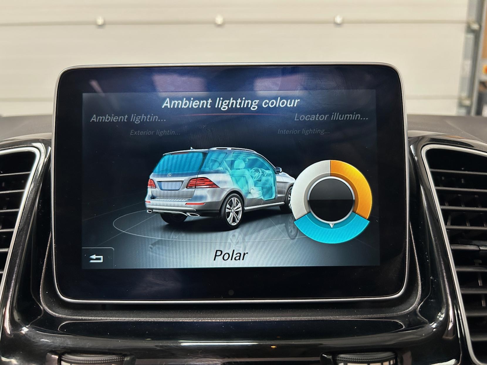 Mercedes-Benz GLE 3.0 GLE350d V6 AMG Line (Premium) SUV 5dr Diesel G-Tronic 4MATIC Euro 6 (s/s) (258 ps)