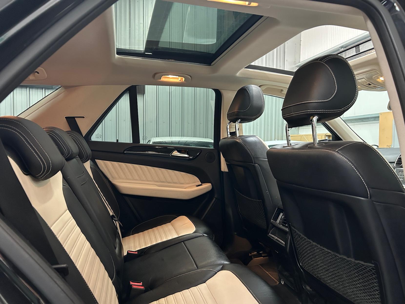 Mercedes-Benz GLE 3.0 GLE350d V6 AMG Line (Premium) SUV 5dr Diesel G-Tronic 4MATIC Euro 6 (s/s) (258 ps)