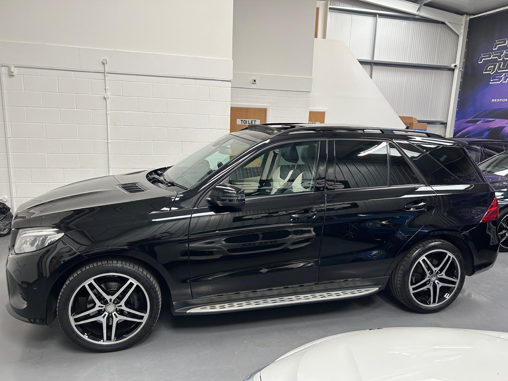 Mercedes-Benz GLE 3.0 GLE350d V6 AMG Line (Premium) SUV 5dr Diesel G-Tronic 4MATIC Euro 6 (s/s) (258 ps)