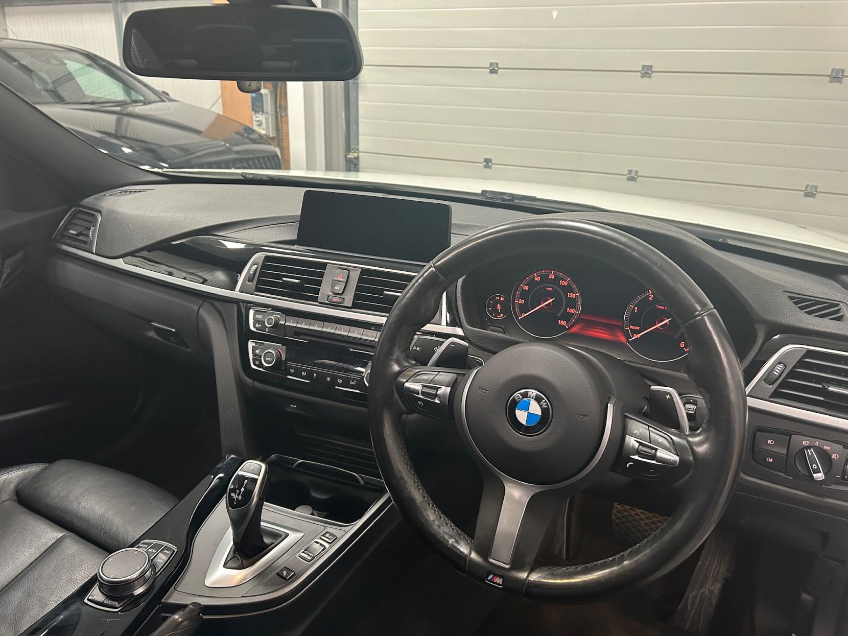 BMW 3 Series 3.0 330d M Sport Saloon 4dr Diesel Auto xDrive Euro 6 (s/s) (258 ps)