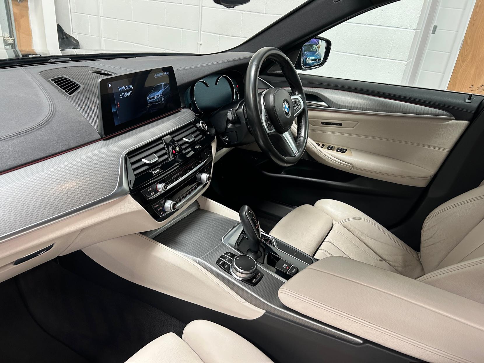 BMW 5 Series 2.0 520d M Sport Touring 5dr Diesel Auto xDrive Euro 6 (s/s) (190 ps)