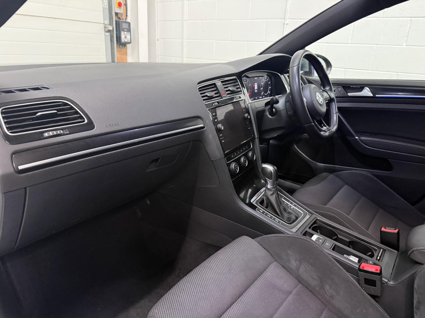 Volkswagen Golf 2.0 TSI R Hatchback 5dr Petrol DSG 4Motion Euro 6 (s/s) (310 ps)