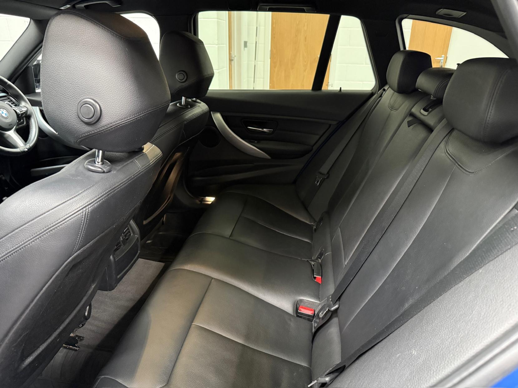BMW 3 Series 3.0 330d M Sport Touring 5dr Diesel Auto Euro 5 (s/s) (258 ps)