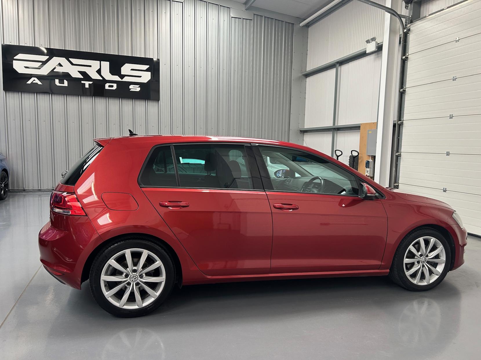 Volkswagen Golf 2.0 TDI BlueMotion Tech GT Hatchback 5dr Diesel Manual Euro 5 (s/s) (150 ps)