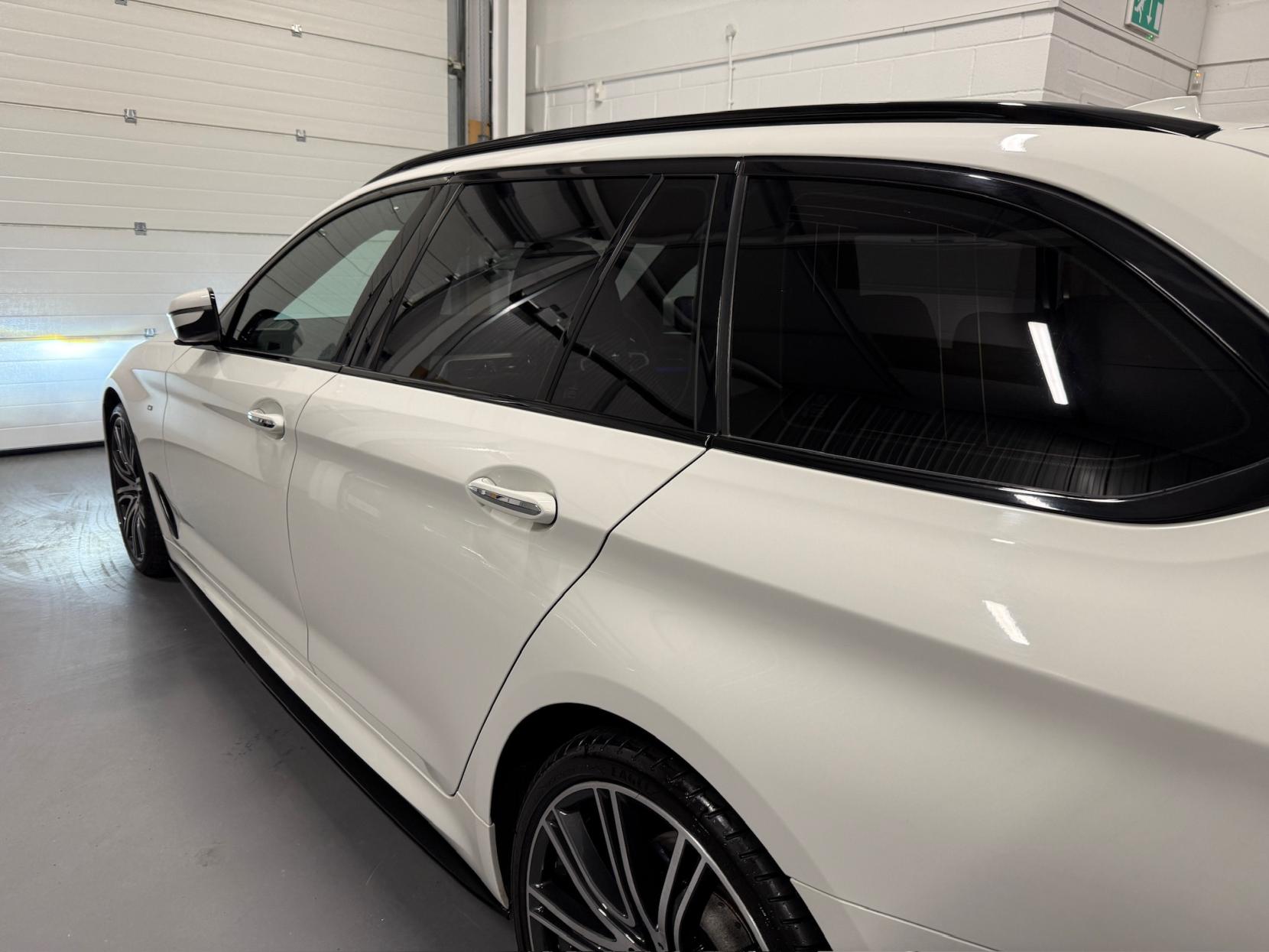 BMW 5 Series 3.0 530d M Sport Touring 5dr Diesel Auto xDrive Euro 6 (s/s) (265 ps)