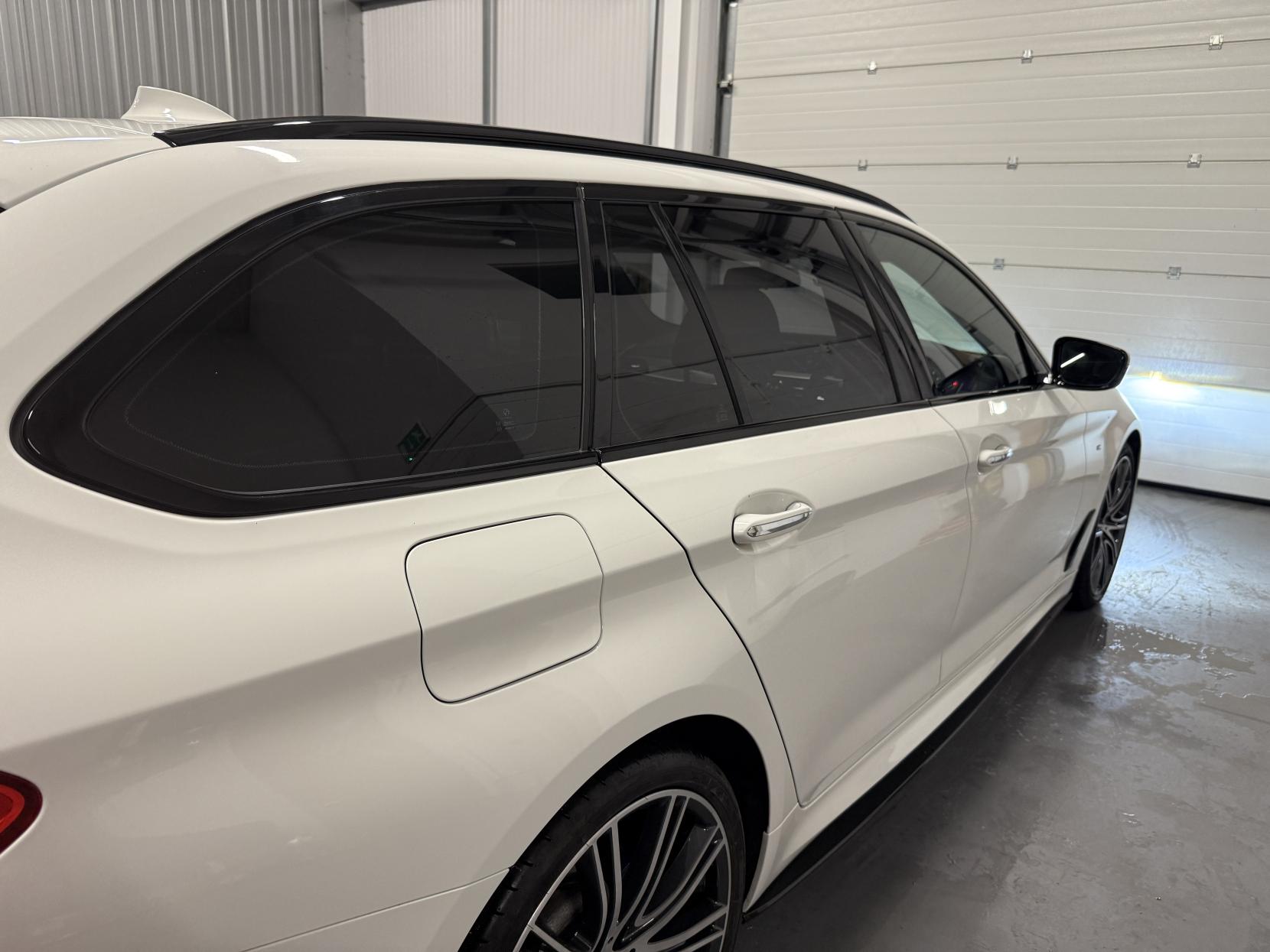 BMW 5 Series 3.0 530d M Sport Touring 5dr Diesel Auto xDrive Euro 6 (s/s) (265 ps)