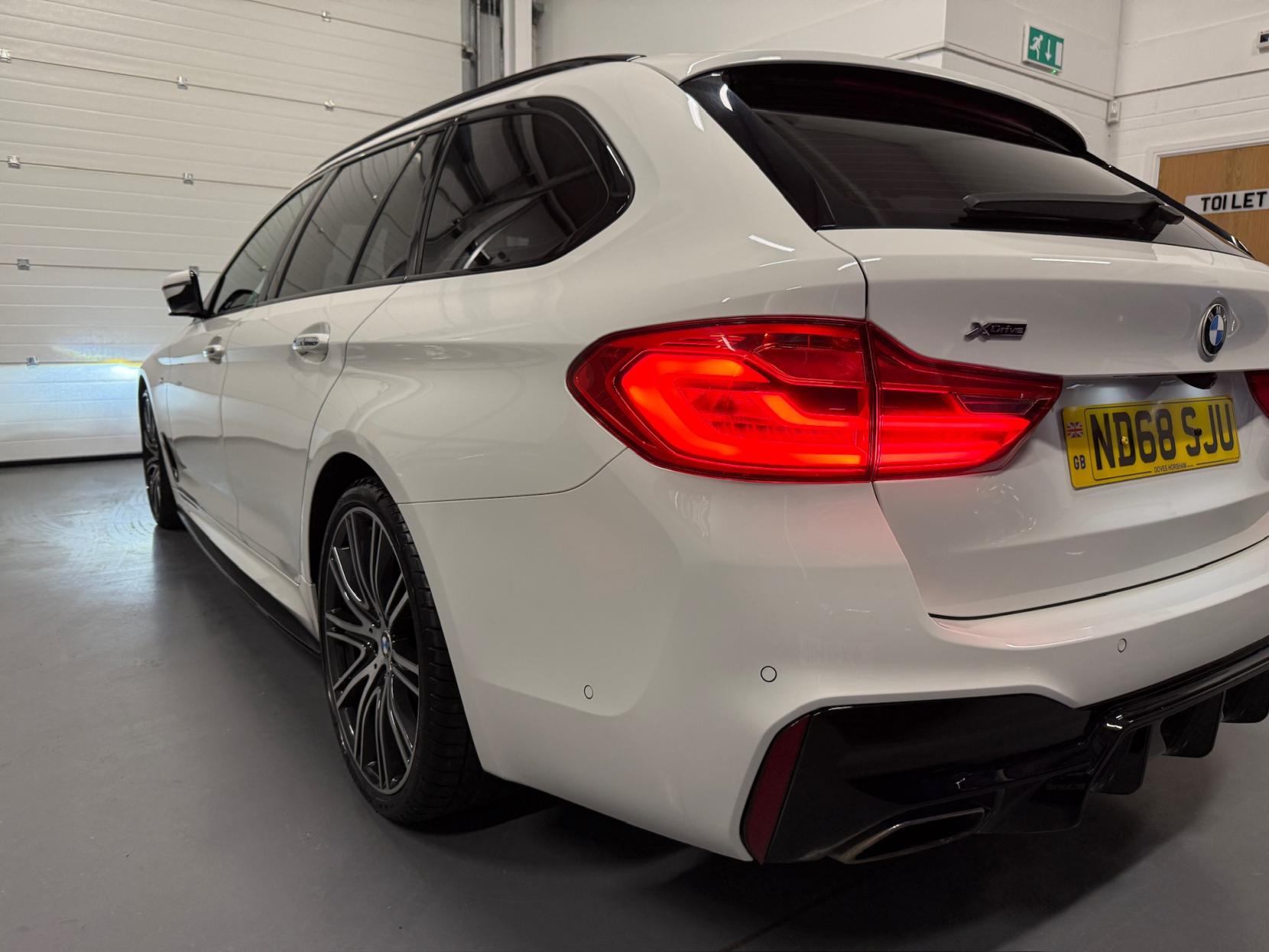 BMW 5 Series 3.0 530d M Sport Touring 5dr Diesel Auto xDrive Euro 6 (s/s) (265 ps)