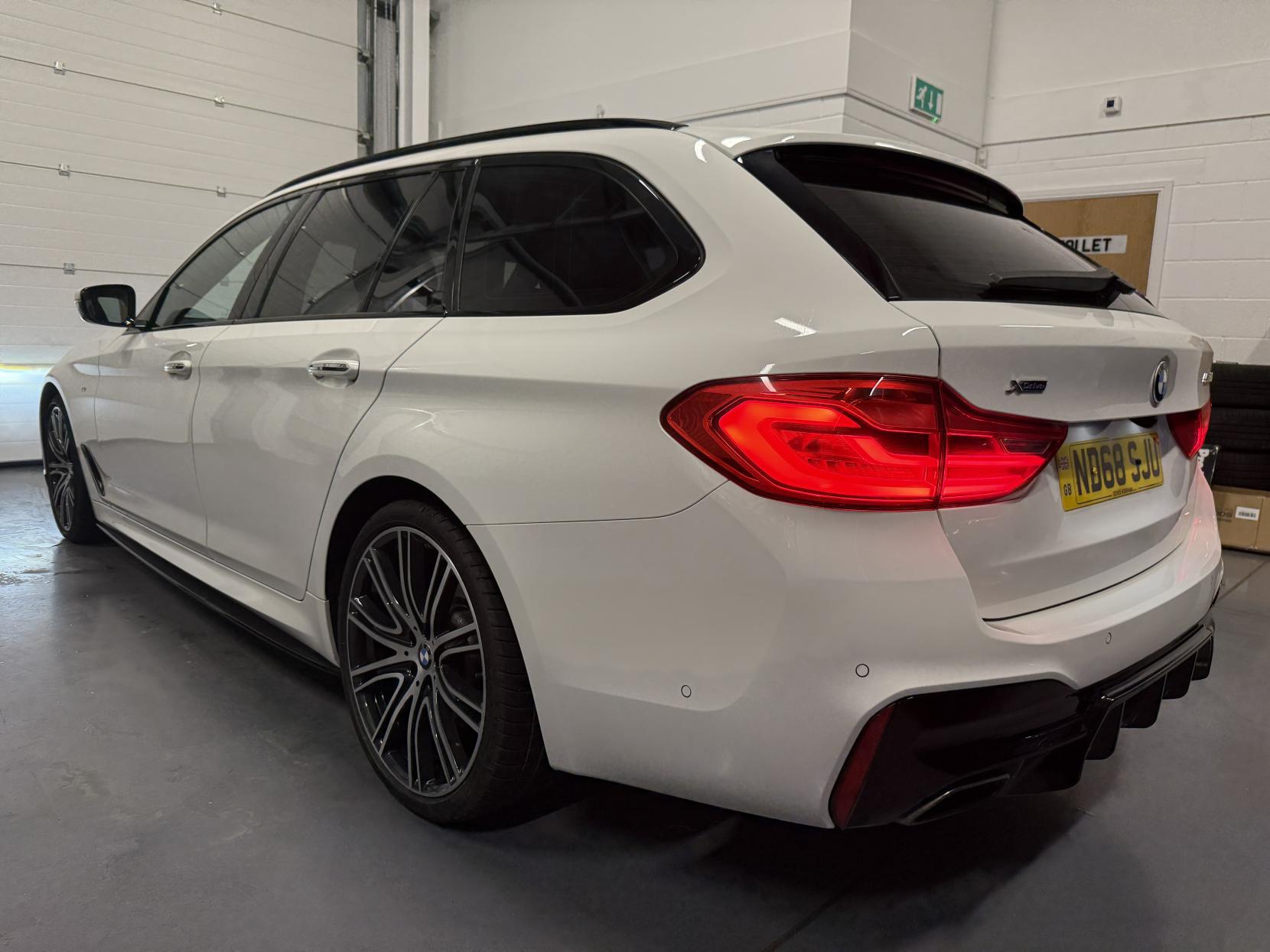 BMW 5 Series 3.0 530d M Sport Touring 5dr Diesel Auto xDrive Euro 6 (s/s) (265 ps)