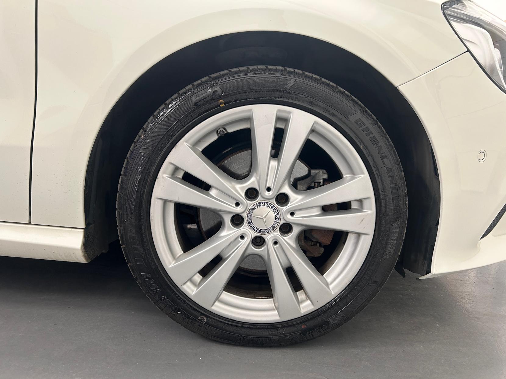 Mercedes-Benz A Class 1.6 A180 Sport (Premium) Hatchback 5dr Petrol 7G-DCT Euro 6 (s/s) (122 ps)