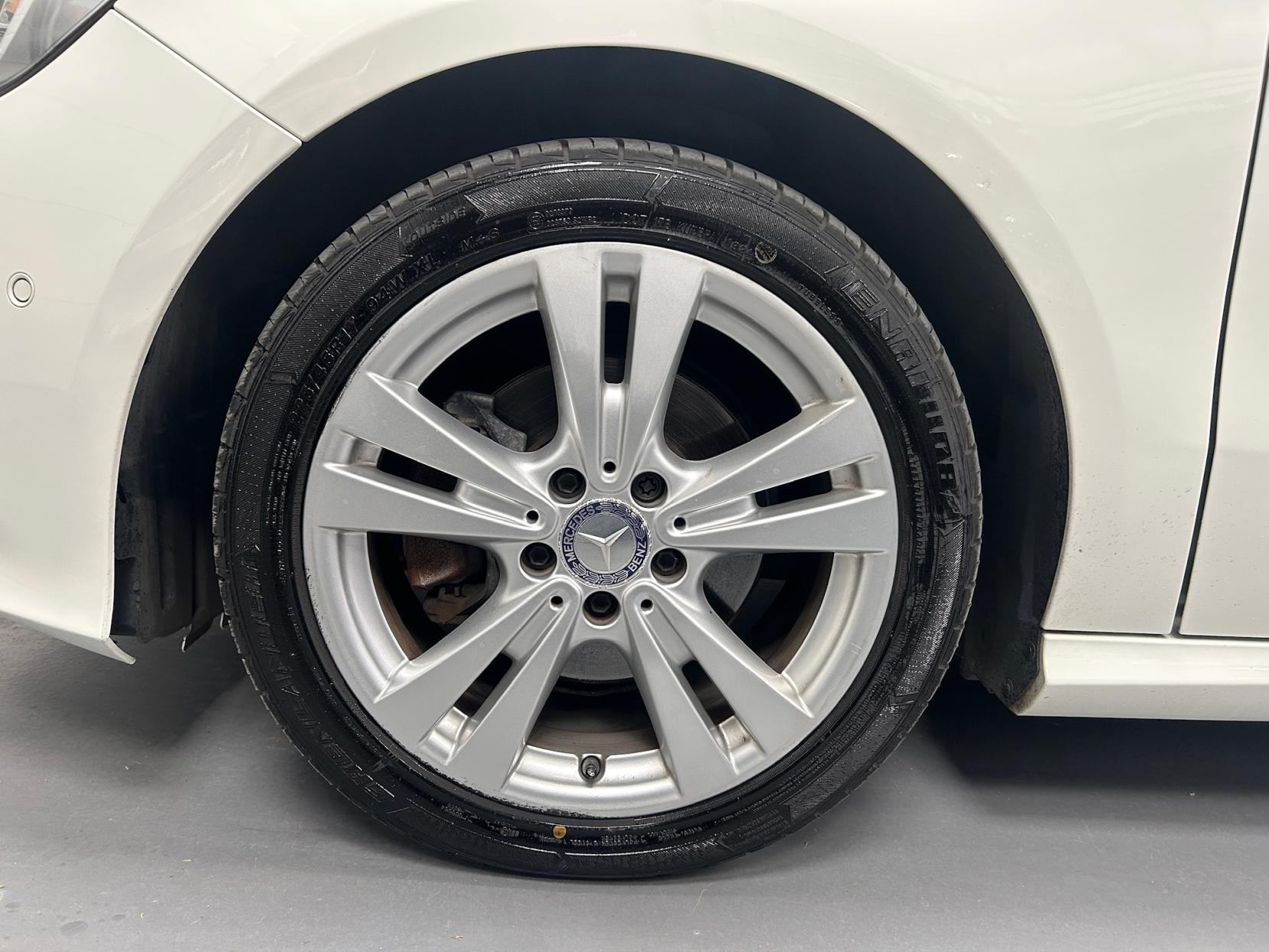 Mercedes-Benz A Class 1.6 A180 Sport (Premium) Hatchback 5dr Petrol 7G-DCT Euro 6 (s/s) (122 ps)