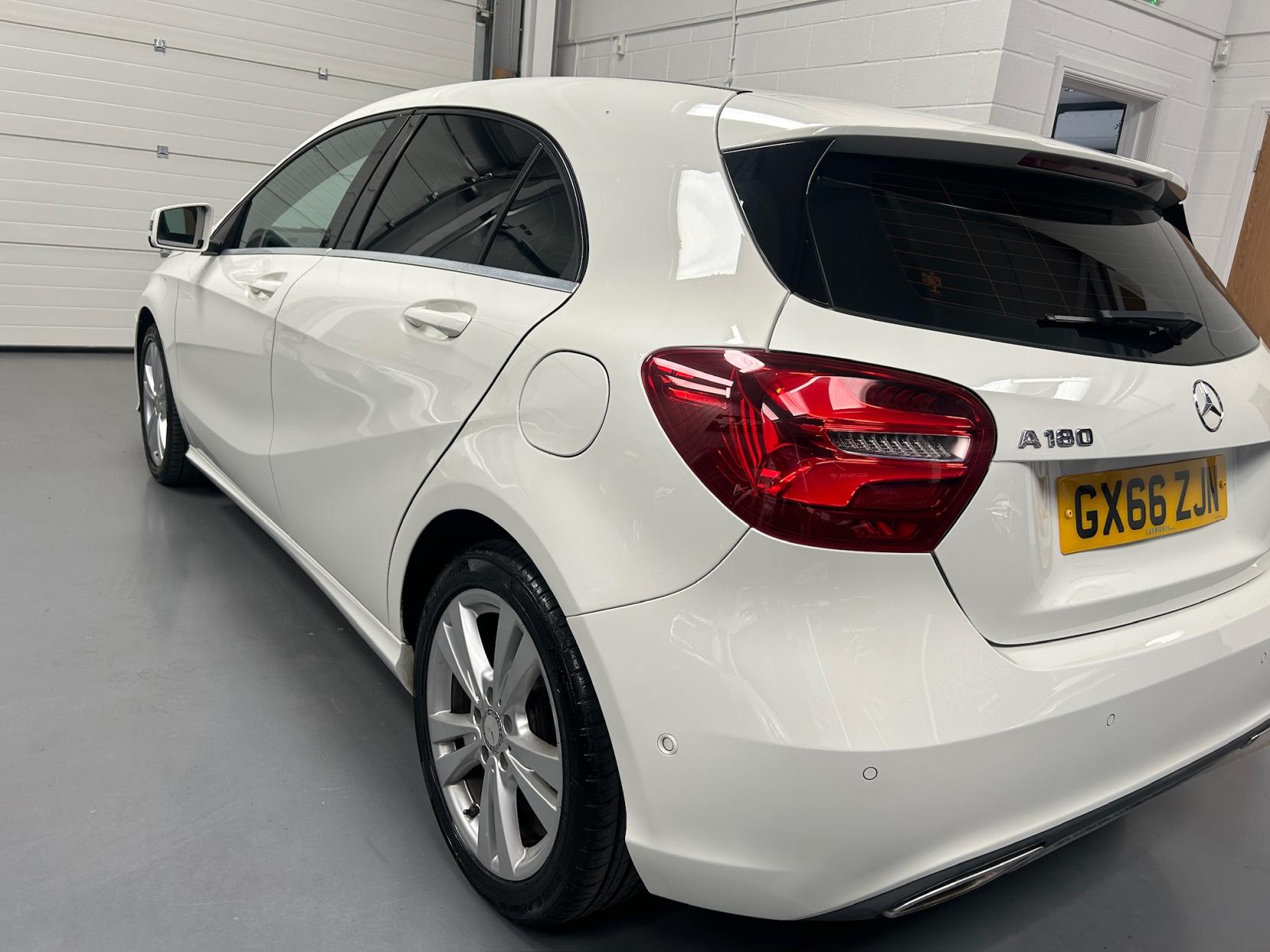 Mercedes-Benz A Class 1.6 A180 Sport (Premium) Hatchback 5dr Petrol 7G-DCT Euro 6 (s/s) (122 ps)