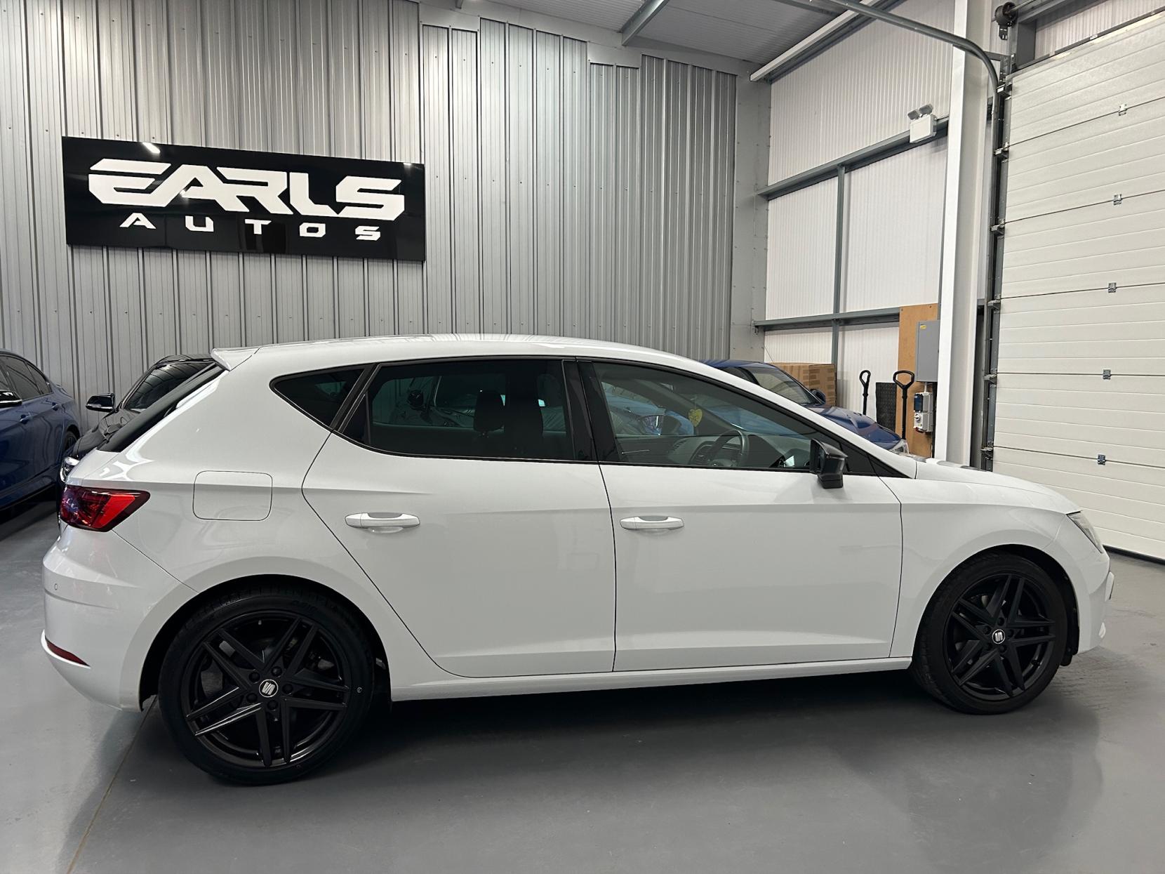 SEAT Leon 1.5 TSI EVO FR Black Edition Hatchback 5dr Petrol DSG Euro 6 (s/s) (150 ps)