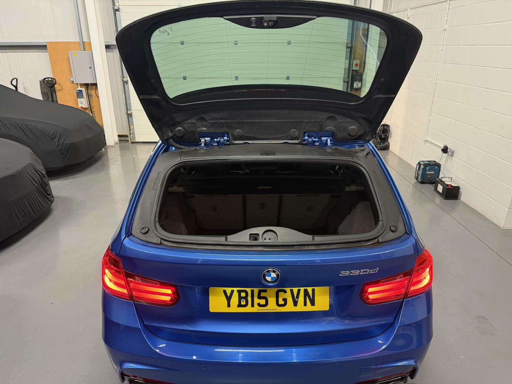 BMW 3 Series 3.0 330d BluePerformance M Sport Touring 5dr Diesel Auto Euro 6 (s/s) (258 ps)