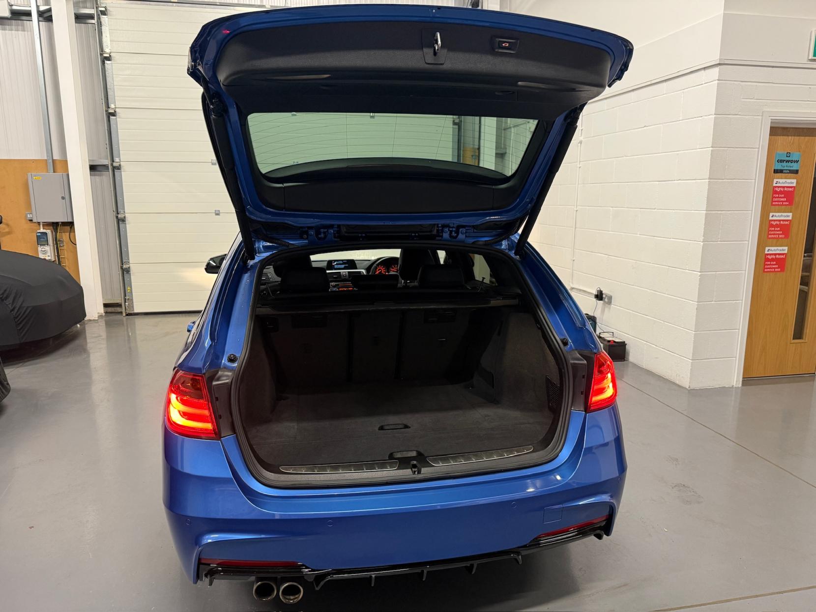 BMW 3 Series 3.0 330d BluePerformance M Sport Touring 5dr Diesel Auto Euro 6 (s/s) (258 ps)