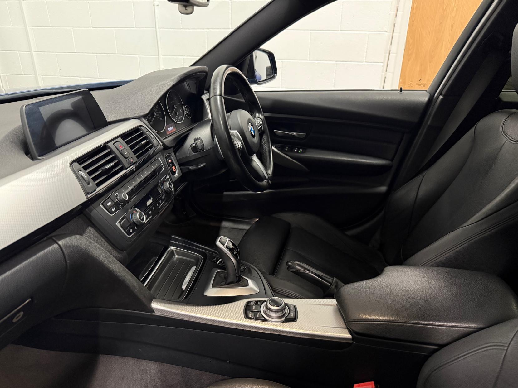 BMW 3 Series 3.0 330d BluePerformance M Sport Touring 5dr Diesel Auto Euro 6 (s/s) (258 ps)