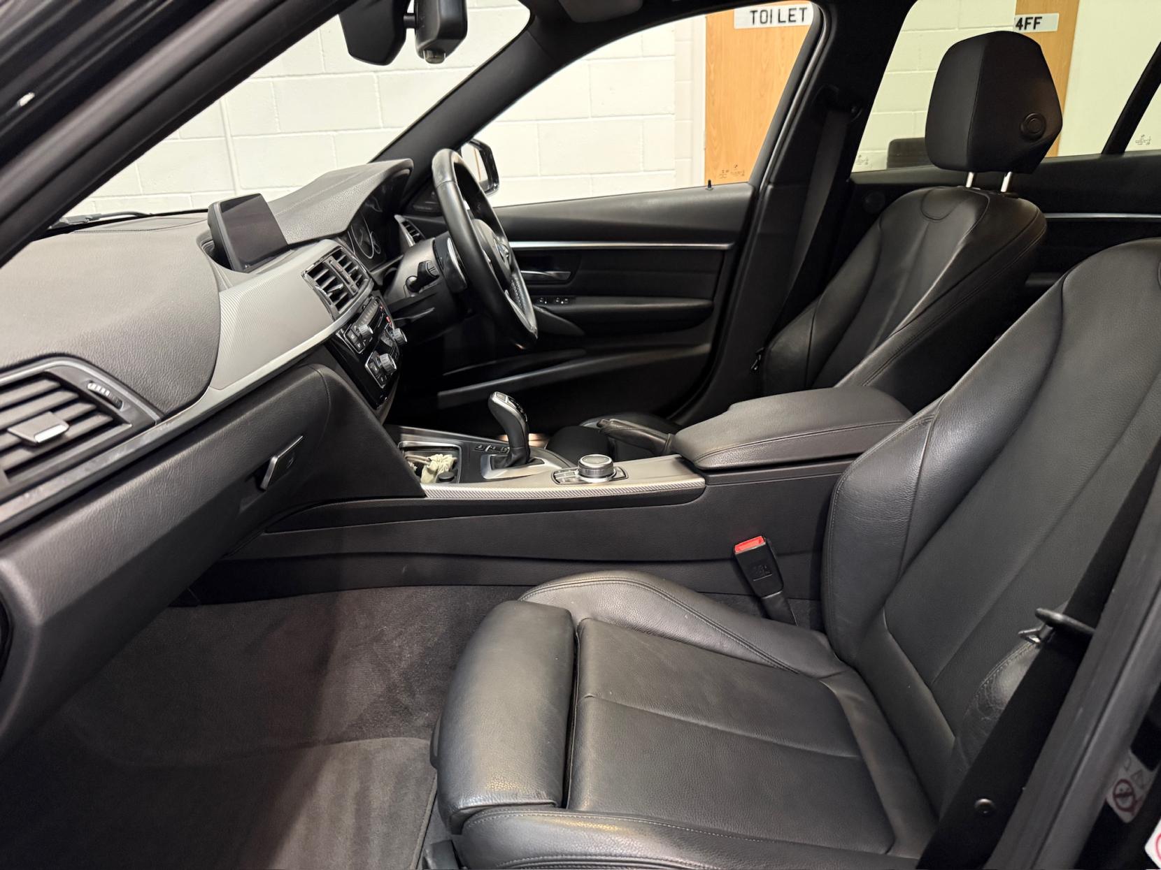 BMW 3 Series 2.0 320d M Sport Shadow Edition Saloon 4dr Diesel Auto Euro 6 (s/s) (190 ps)