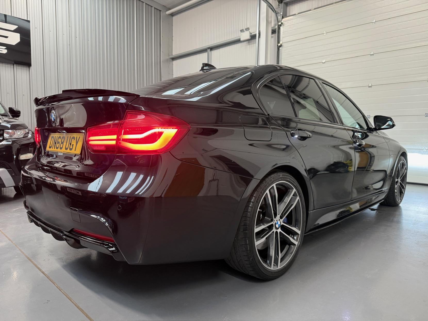 BMW 3 Series 2.0 320d M Sport Shadow Edition Saloon 4dr Diesel Auto Euro 6 (s/s) (190 ps)
